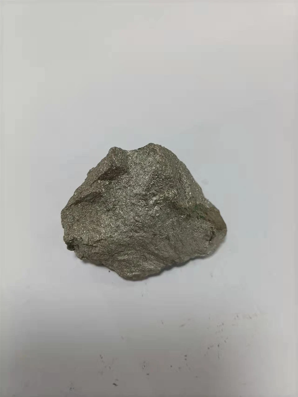 Kiváló minőségű blokk-acélgyártású mikrokarbon ferromangán